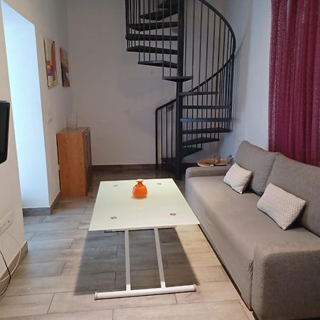 Apartamento En El Casco Antiguo En Plena Alameda Seville Luaran gambar