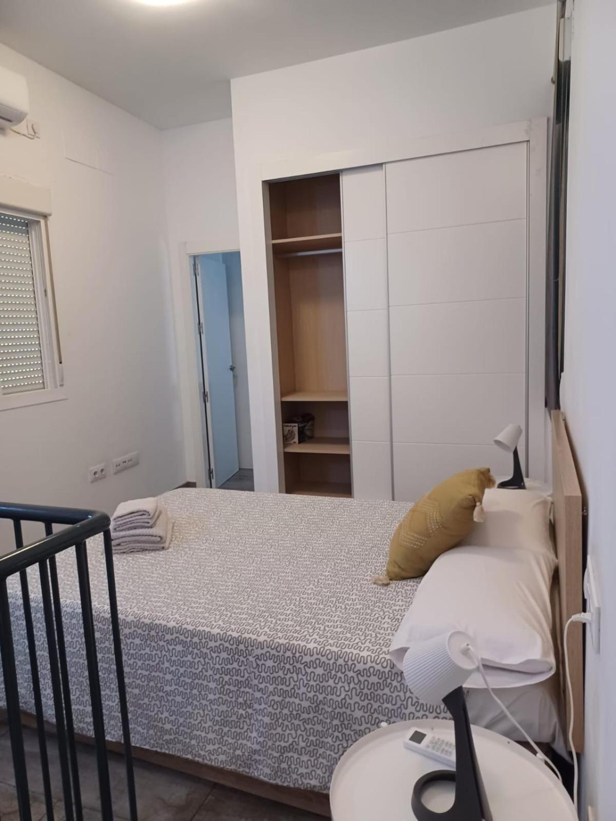 Apartamento En El Casco Antiguo En Plena Alameda Seville Luaran gambar